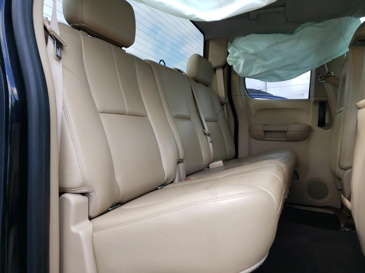 Photo 6 from auction – 2010 CHEVROLET SILVERADO with VIN 1GCSCSE03AZ275928