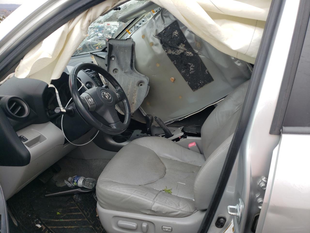 Photo 5 from auction – 2008 TOYOTA RAV4 LIMIT with VIN JTMBK31V285058379