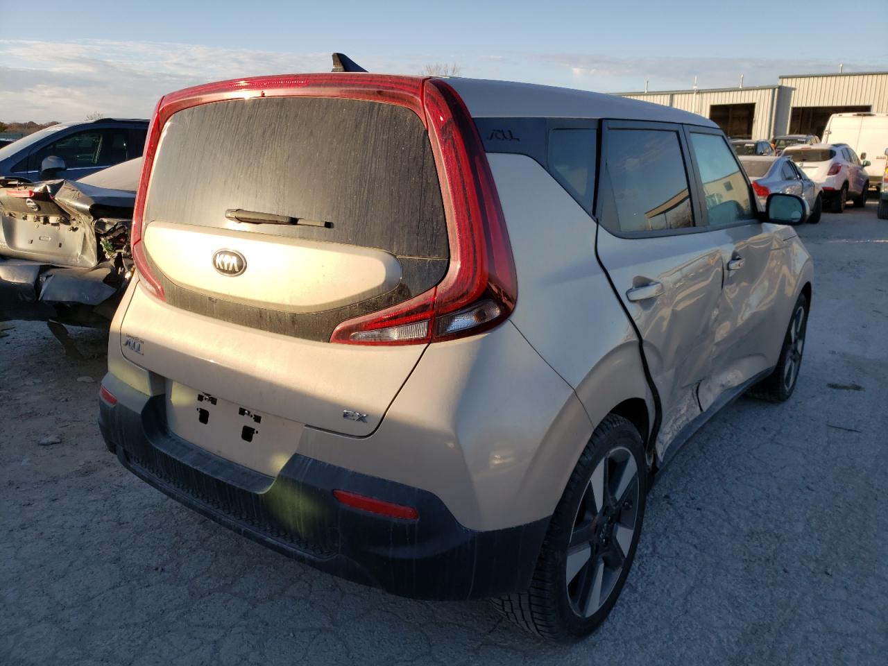 Photo 4 from auction – 2020 KIA SOUL EX with VIN KNDJ33AU2L7081044