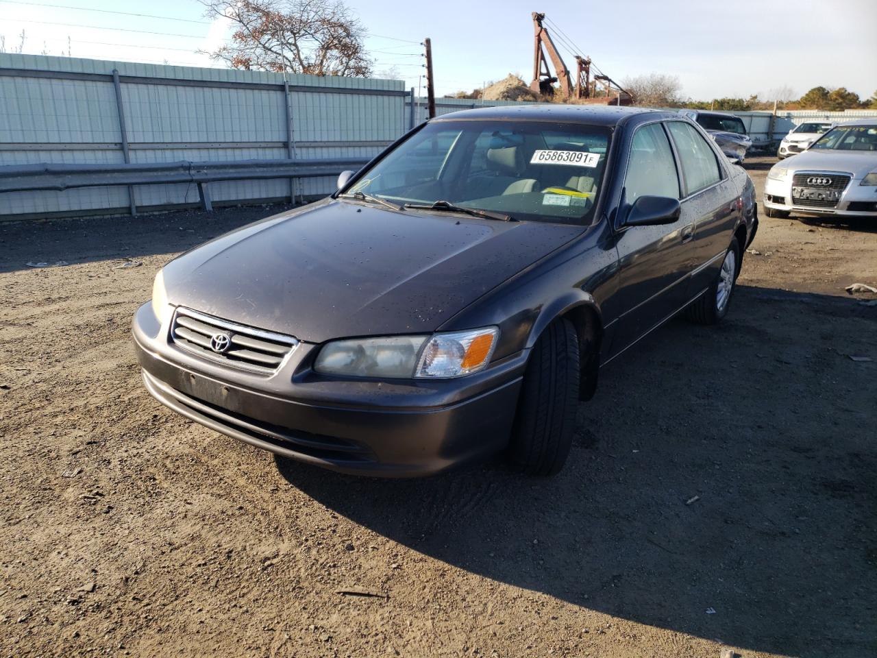 Photo 2 from auction – 2000 TOYOTA CAMRY CE with VIN JT2BG22K7Y0487264