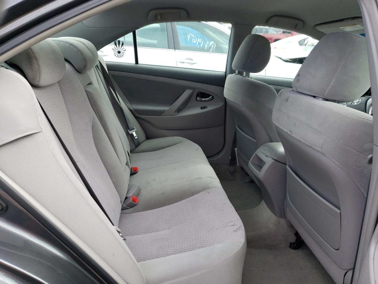 Photo 6 from auction – 2010 TOYOTA CAMRY BASE with VIN 4T1BF3EKXAU084014