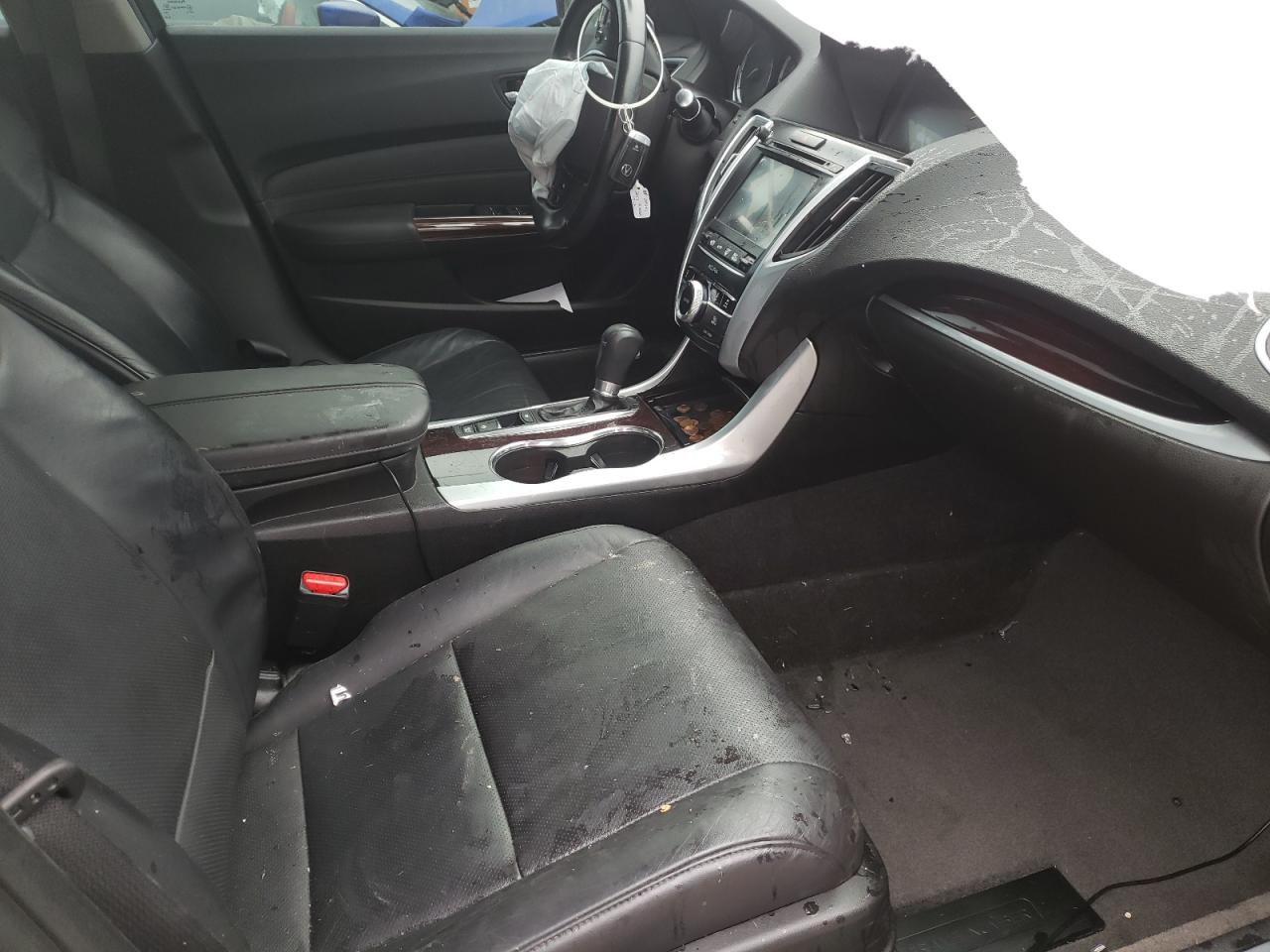 Photo 5 from auction – 2017 ACURA TLX TECH with VIN 19UUB1F56HA008115
