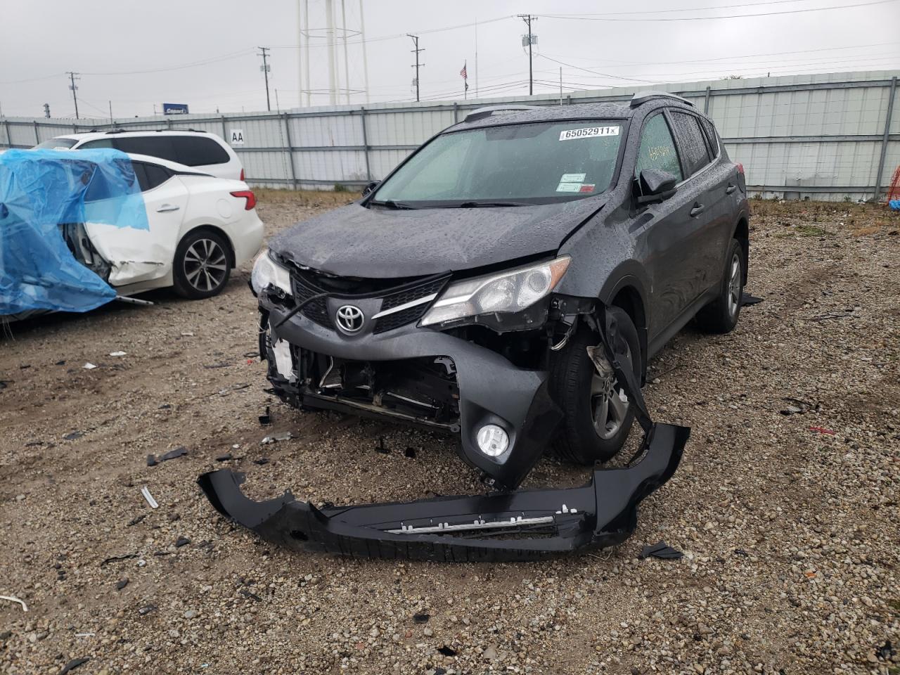 Photo 2 from auction – 2015 TOYOTA RAV4 XLE with VIN 2T3RFREV0FW357925