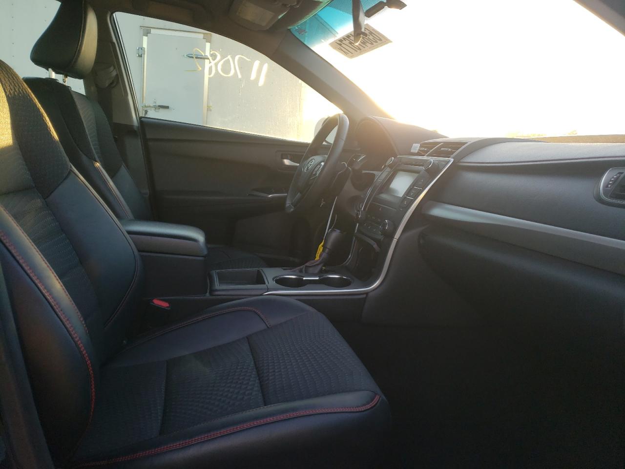 Photo 5 from auction – 2015 TOYOTA CAMRY LE with VIN 4T1BF1FK6FU872458