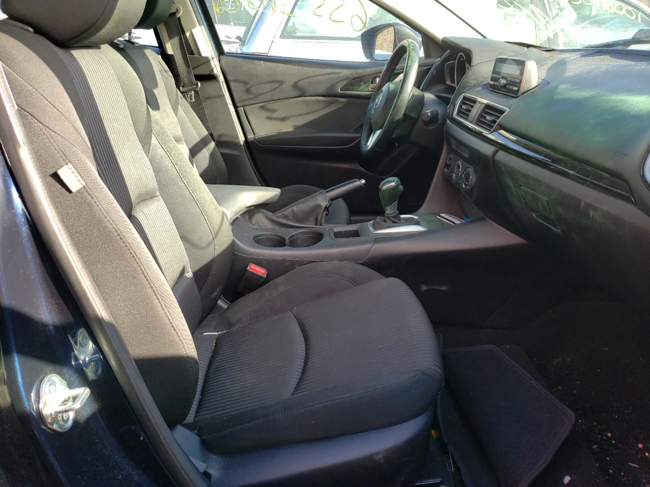 Photo 5 from auction – 2014 MAZDA 3 TOURING with VIN 3MZBM1L71EM123822
