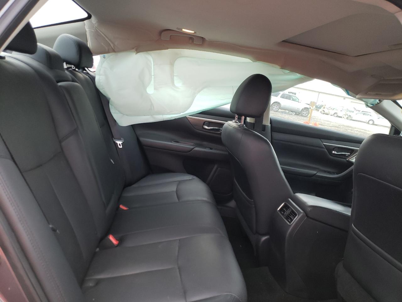 Photo 6 from auction – 2015 NISSAN ALTIMA 2.5 with VIN 1N4AL3AP1FN380413