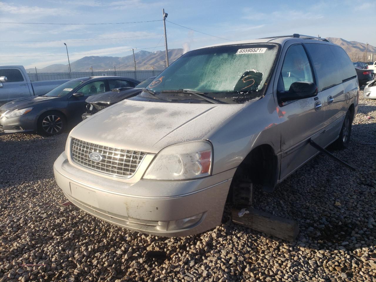 Photo 2 from auction – 2006 FORD FREESTAR L with VIN 2FMDA582X6BA33253