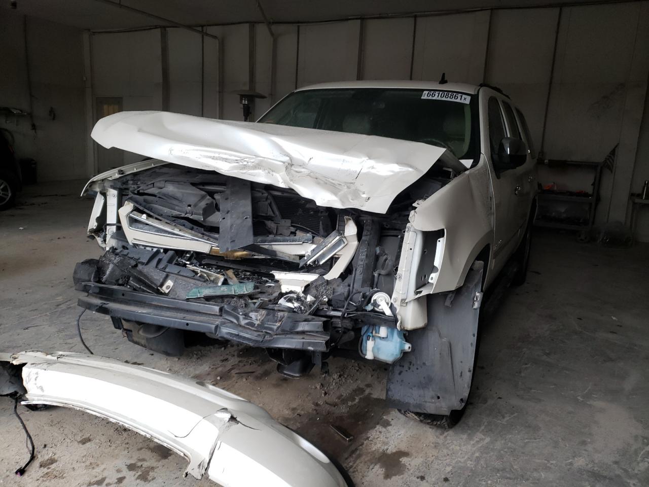 Photo 2 from auction – 2010 CHEVROLET TAHOE C150 with VIN 1GNUCCE03AR289429