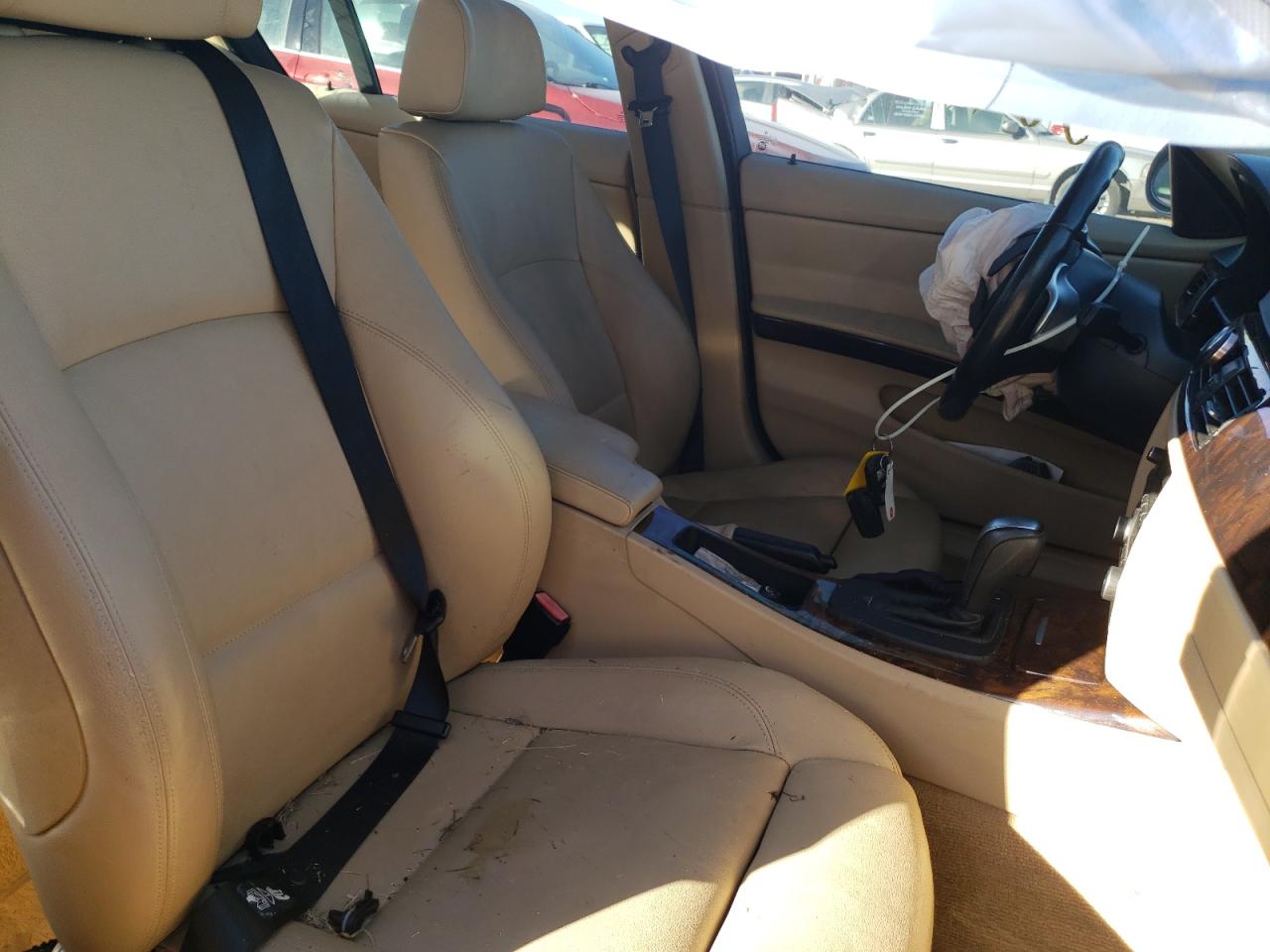 Photo 5 from auction – 2008 BMW 335 I with VIN WBAVB77518NH79434