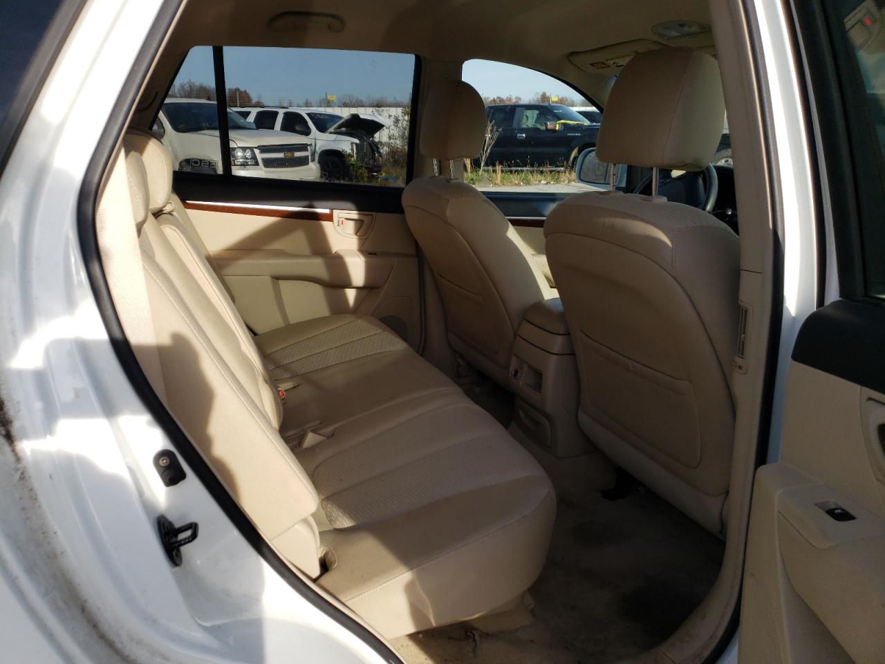Photo 6 from auction – 2007 HYUNDAI SANTA FE G with VIN 5NMSG73D07H001994