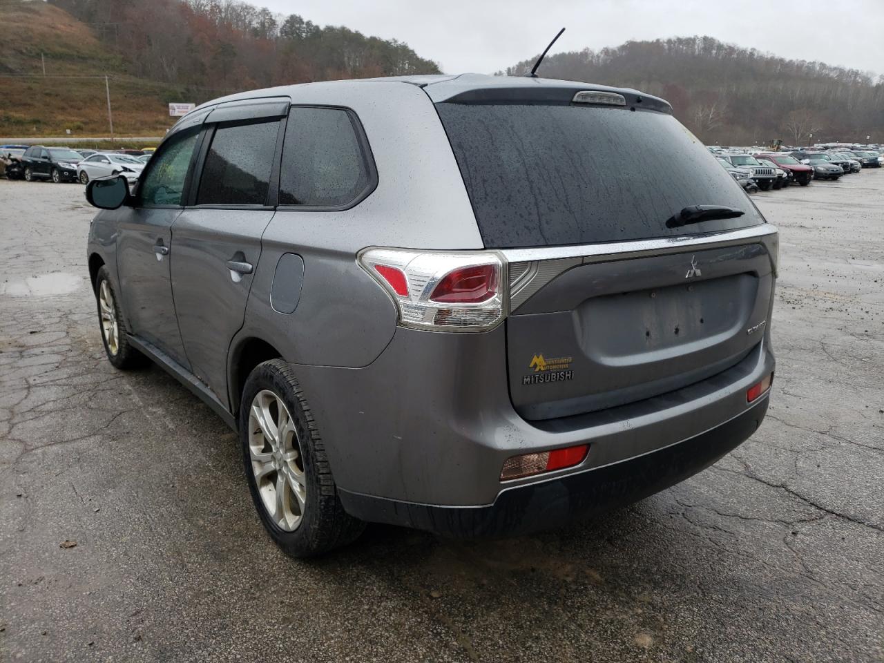 Photo 3 from auction – 2014 MITSUBISHI OUTLANDER with VIN JA4AZ3A32EZ005931