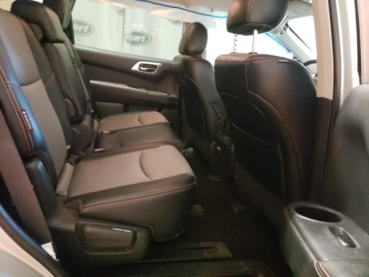Photo 6 from auction – 2019 NISSAN PATHFINDER with VIN 5N1DR2MN4KC633784