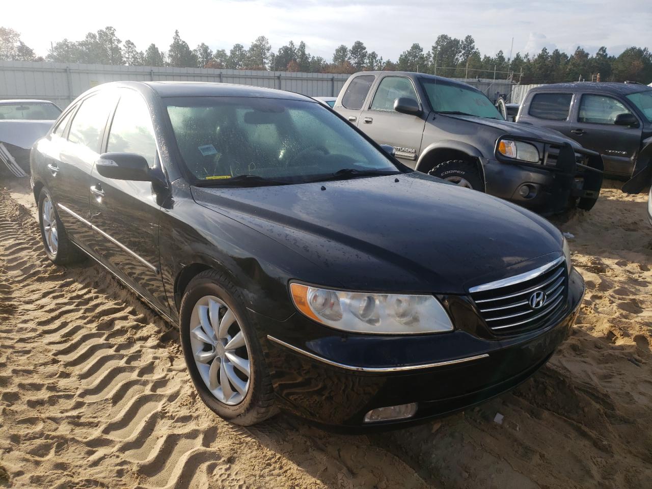 HYUNDAI AZERA SE 2007 with VIN KMHFC46F37A244374 - Photo from auction