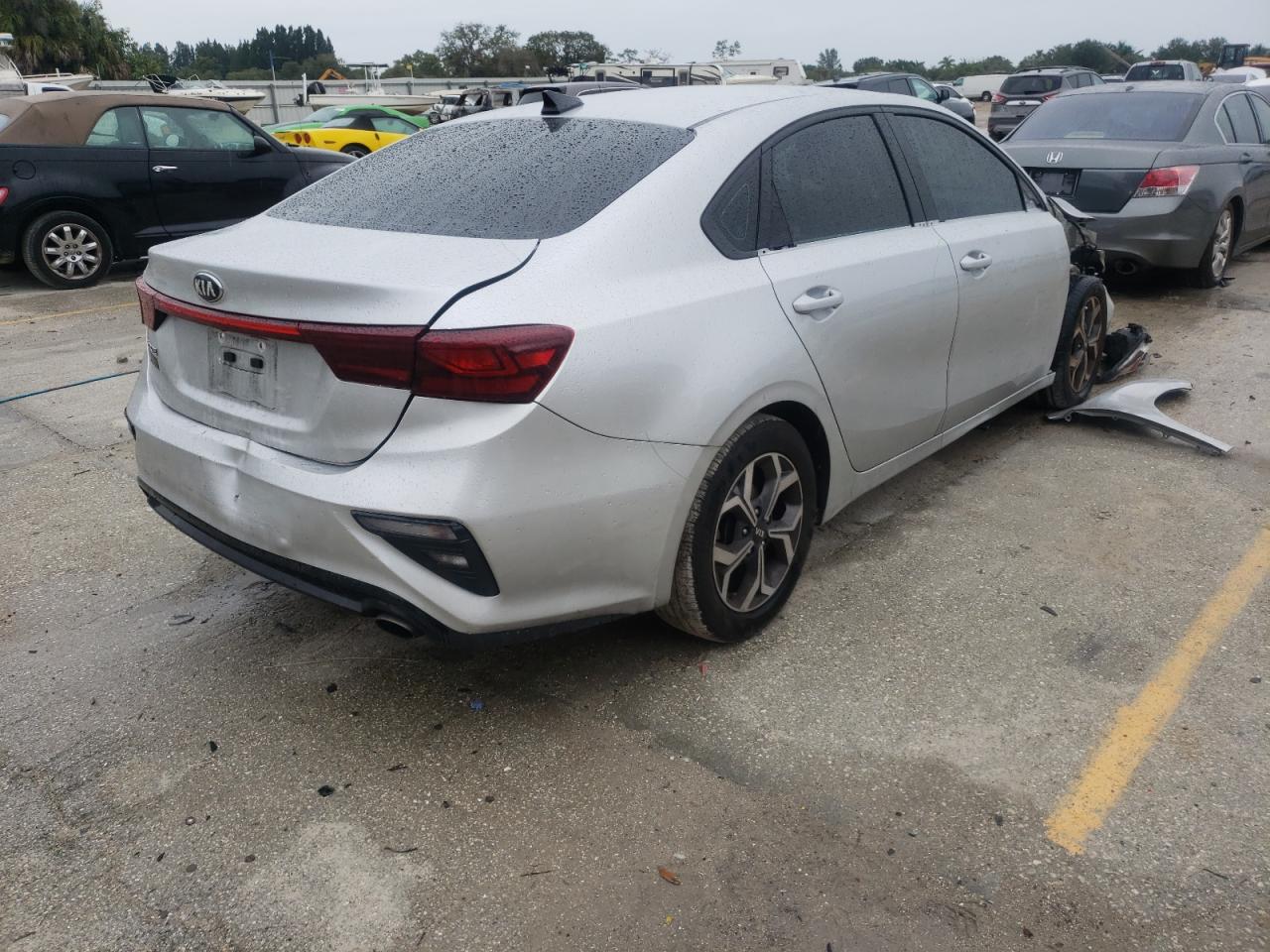 Photo 4 from auction – 2020 KIA FORTE FE with VIN 3KPF24AD7LE147845