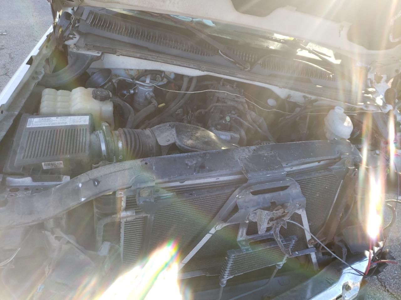 Photo 7 from auction – 2005 CHEVROLET SILVERADO with VIN 1GCHK24U95E127250