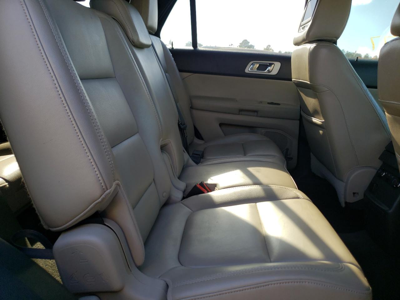Фото 6 с аукциона – 2011 FORD EXPLORER X с VIN 1FMHK7D81BGA20866