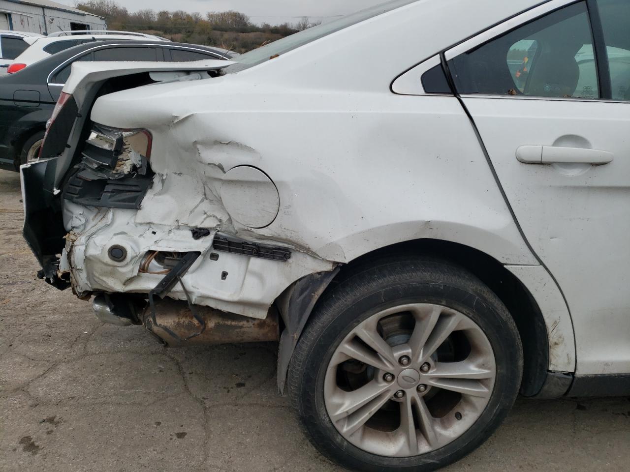 Photo 9 from auction – 2017 FORD TAURUS SE with VIN 1FAHP2D81HG113331