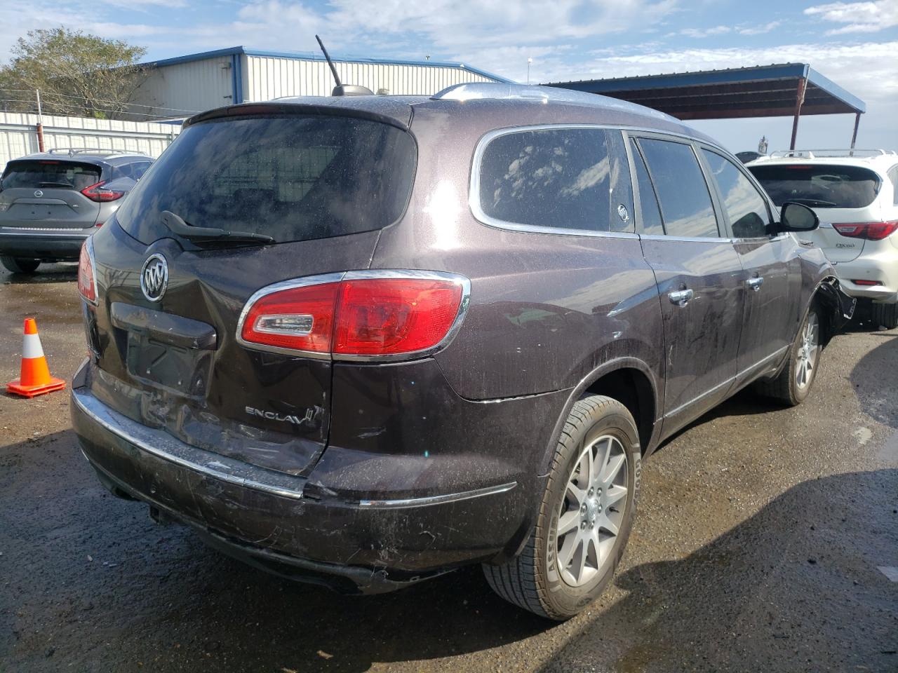 Photo 4 from auction – 2016 BUICK ENCLAVE with VIN 5GAKRBKD8GJ210250