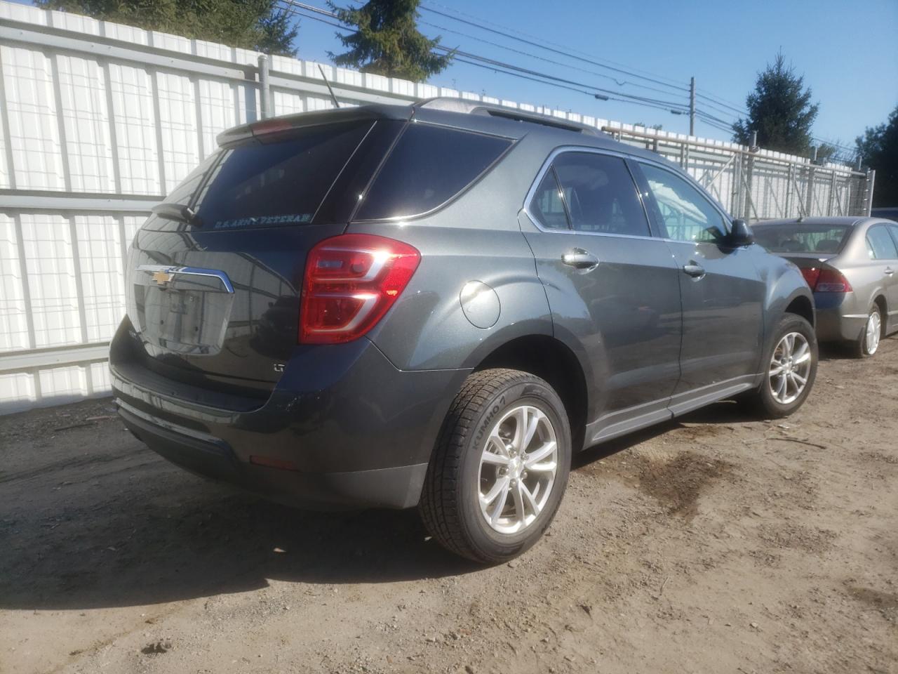 Photo 4 from auction – 2017 CHEVROLET EQUINOX LT with VIN 2GNALCEK1H1526104