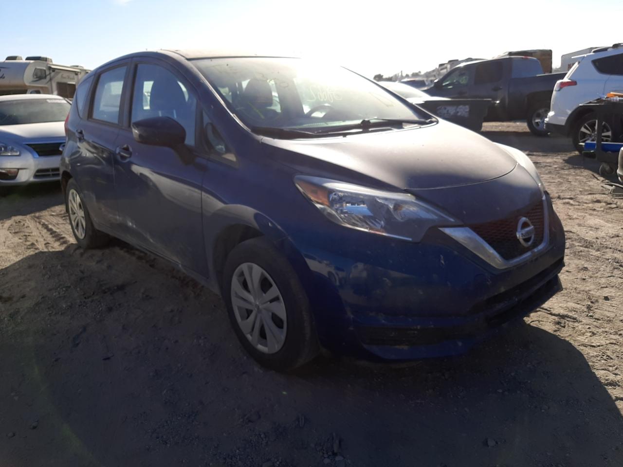 NISSAN VERSA NOTE 2019 with VIN 3N1CE2CP0KL356136 - Photo from auction