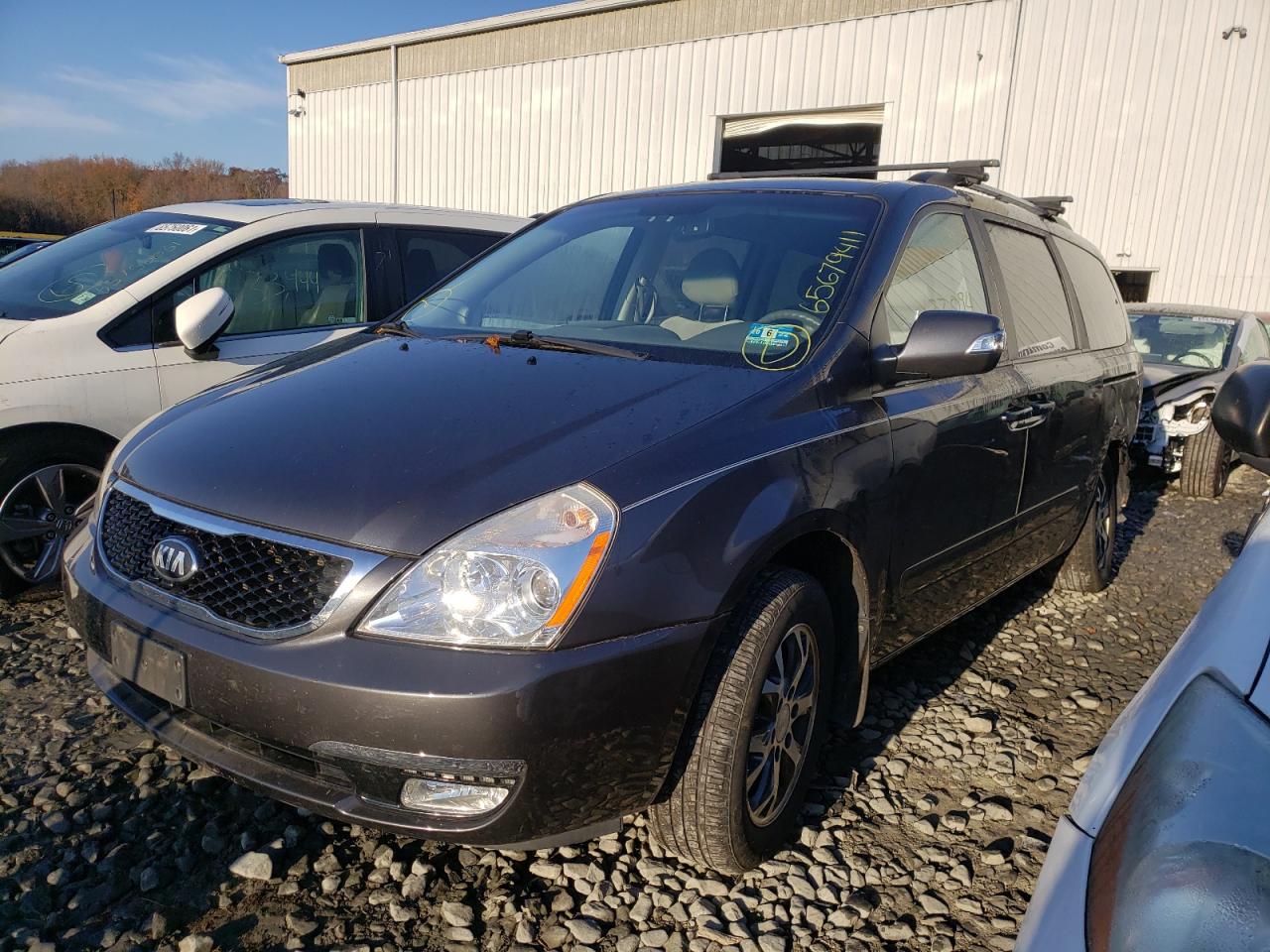 Photo 2 from auction – 2014 KIA SEDONA LX with VIN KNDMG4C76E6543225