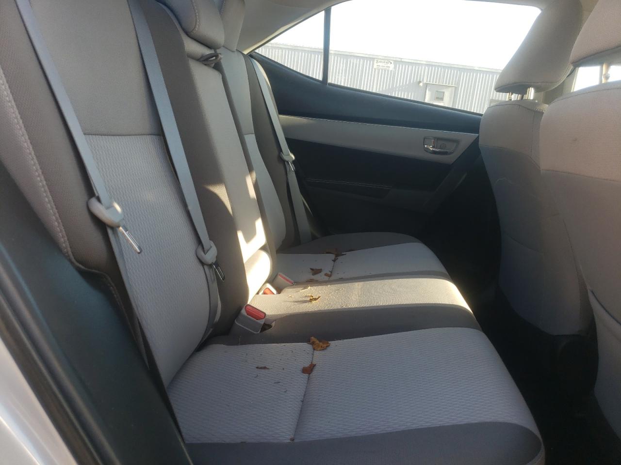 Photo 6 from auction – 2018 TOYOTA COROLLA L with VIN 2T1BURHE6JC994050