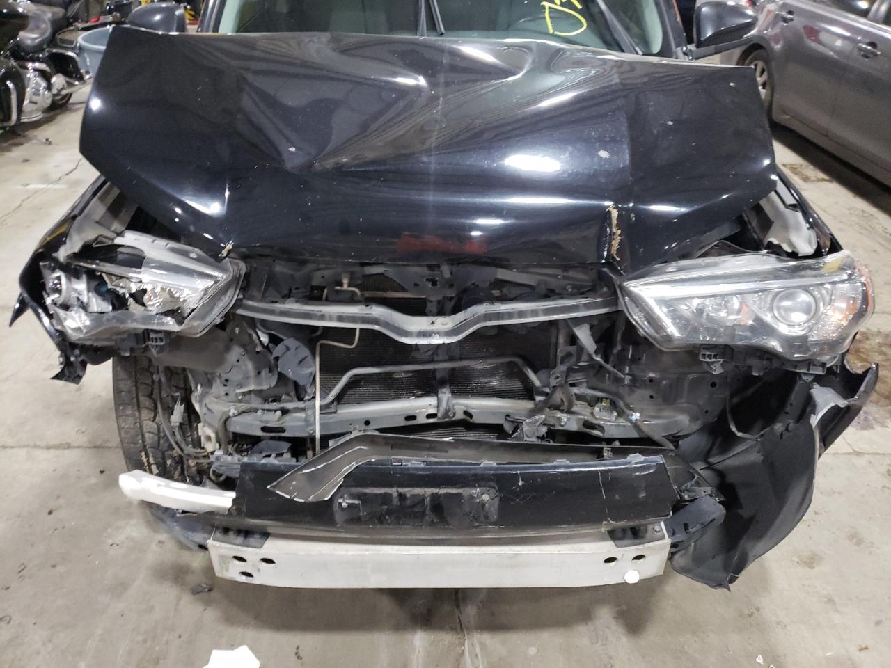 Photo 7 from auction – 2015 TOYOTA 4RUNNER SR with VIN JTEBU5JR3F5205083
