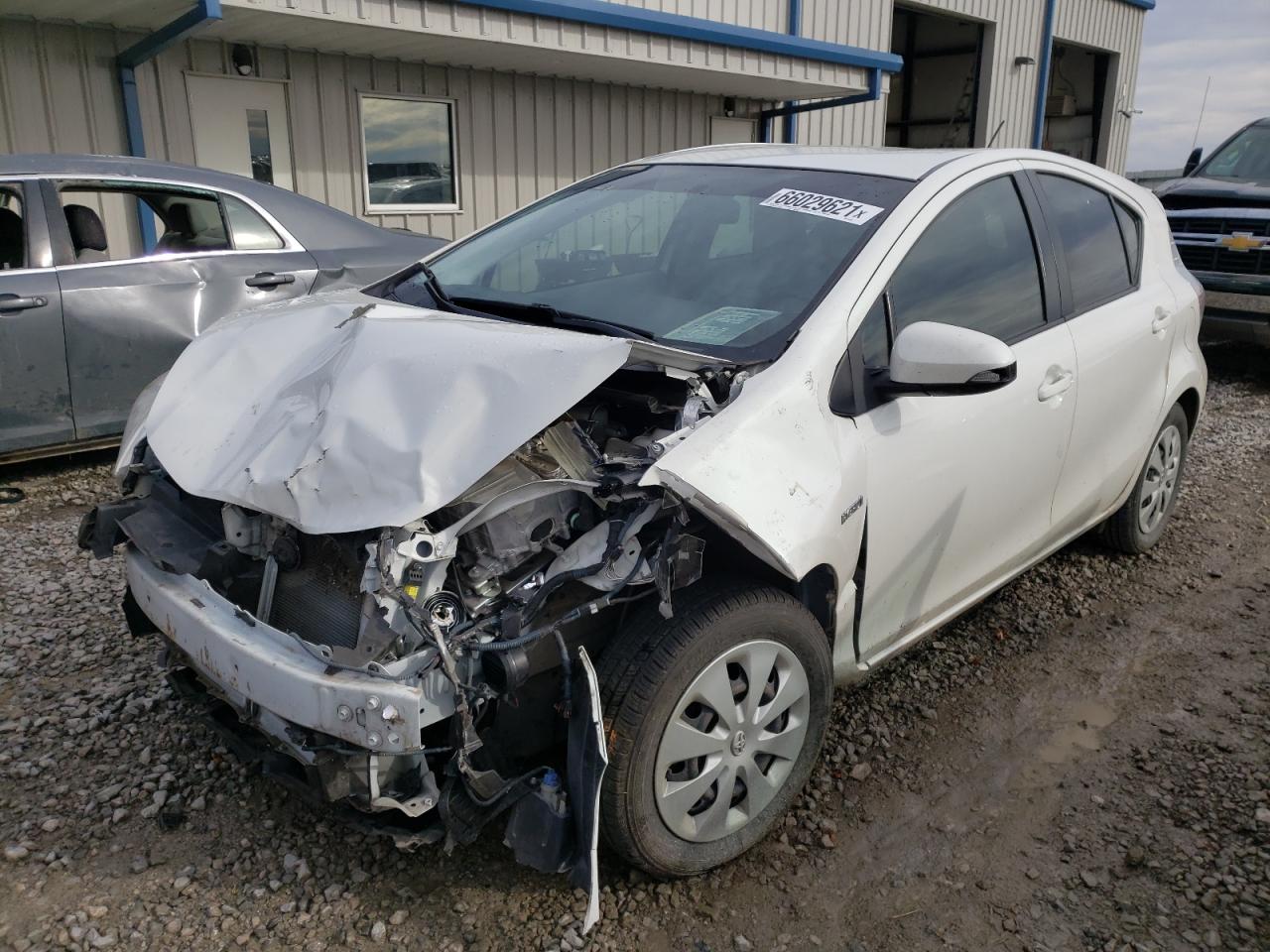Photo 2 from auction – 2012 TOYOTA PRIUS C with VIN JTDKDTB37C1507045