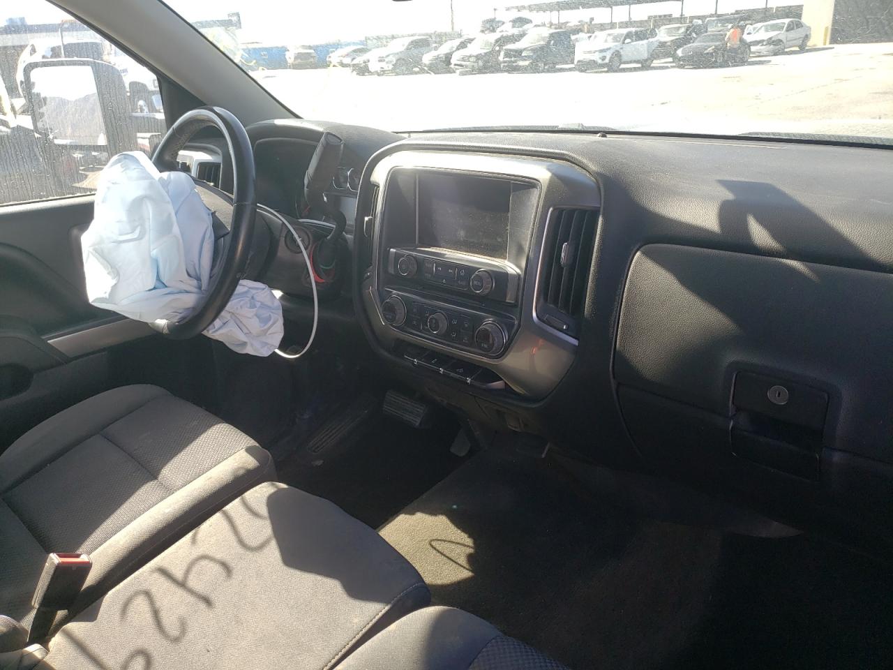 Photo 9 from auction – 2015 CHEVROLET SILVERADO with VIN 3GCUKREC1FG513006