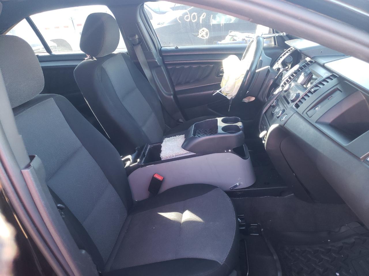 Photo 5 from auction – 2014 FORD TAURUS POL with VIN 1FAHP2MT6EG149063
