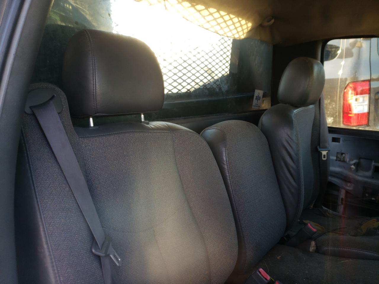 Photo 6 from auction – 2005 CHEVROLET SILVERADO with VIN 1GCHK24U95E127250