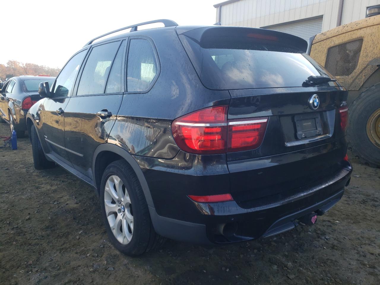 Photo 3 from auction – 2011 BMW X5 XDRIVE3 with VIN 5UXZV4C58BL739933