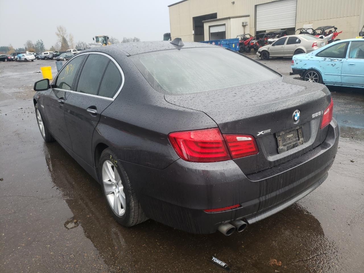 Photo 3 from auction – 2013 BMW 528 XI with VIN WBAXH5C54DD111528