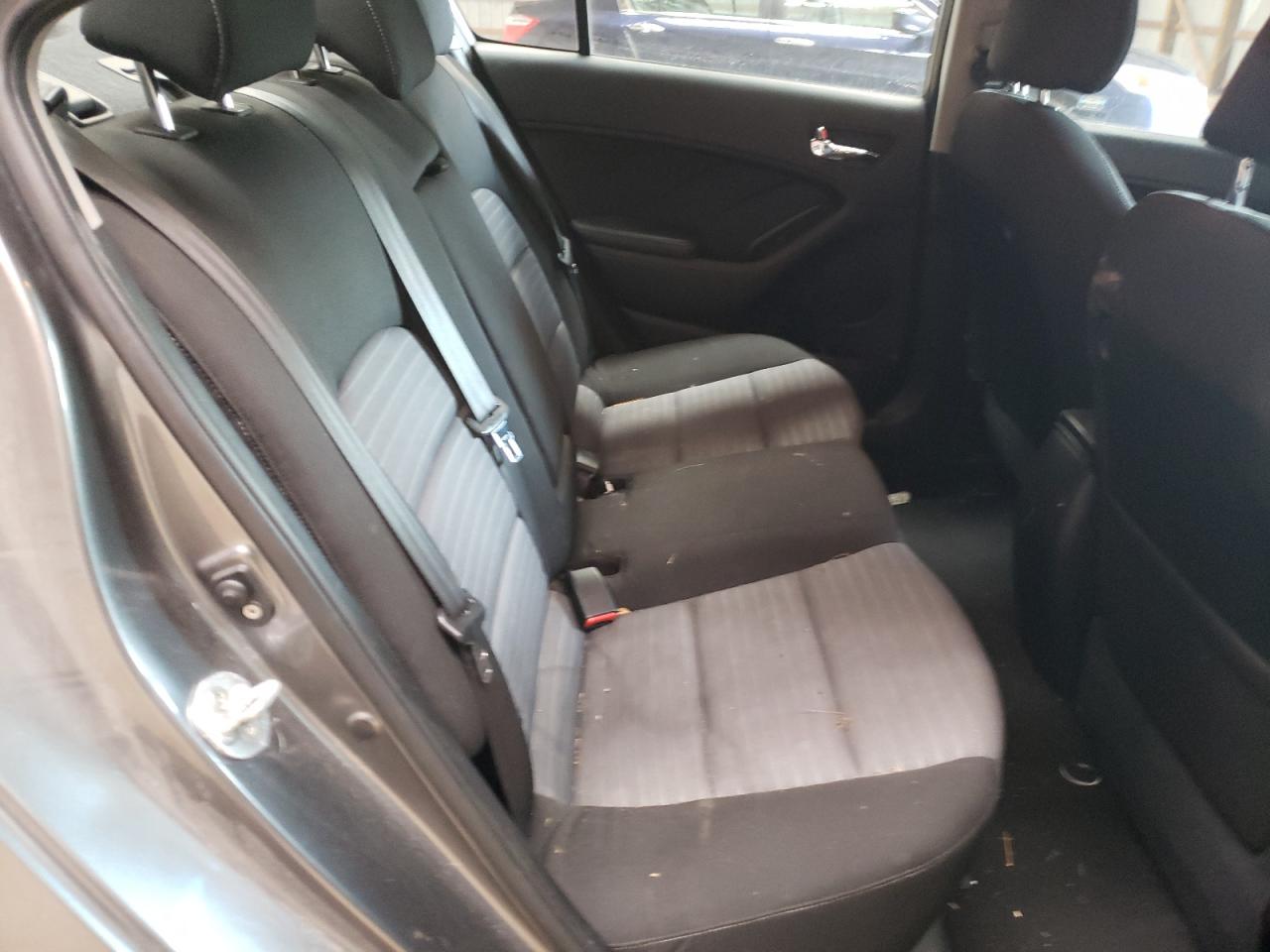 Photo 6 from auction – 2014 KIA FORTE EX with VIN KNAFX4A88E5165822