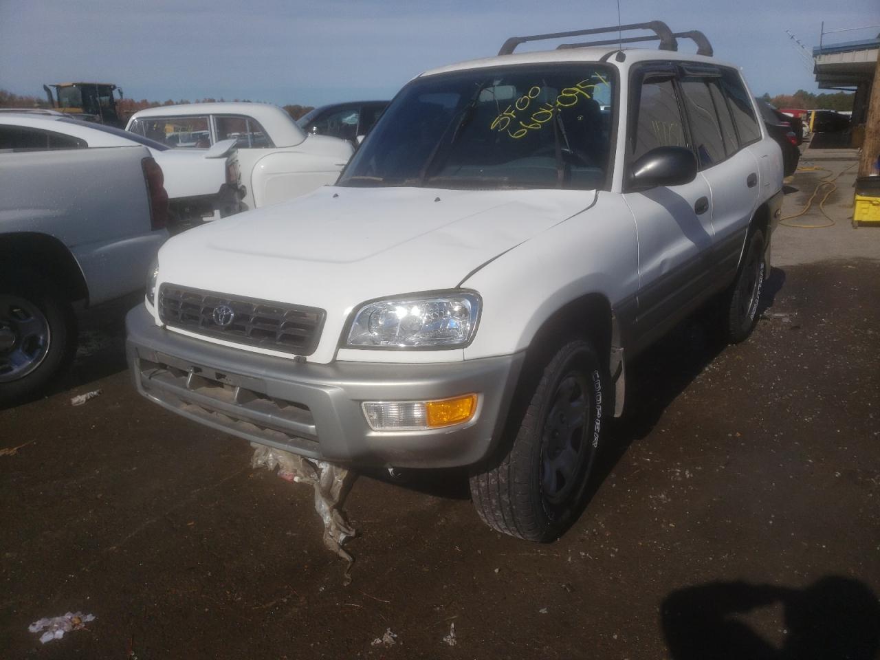 Photo 2 from auction – 2000 TOYOTA RAV4 with VIN JT3GP10V5Y0045429