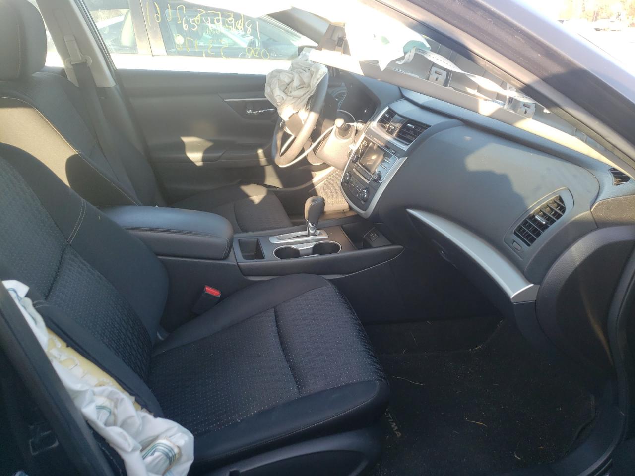 Photo 5 from auction – 2016 NISSAN ALTIMA 2.5 with VIN 1N4AL3AP4GC261199