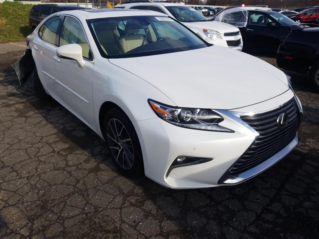 LEXUS ES 350 2016 with VIN JTHBK1GG8G2240678 - Photo from auction