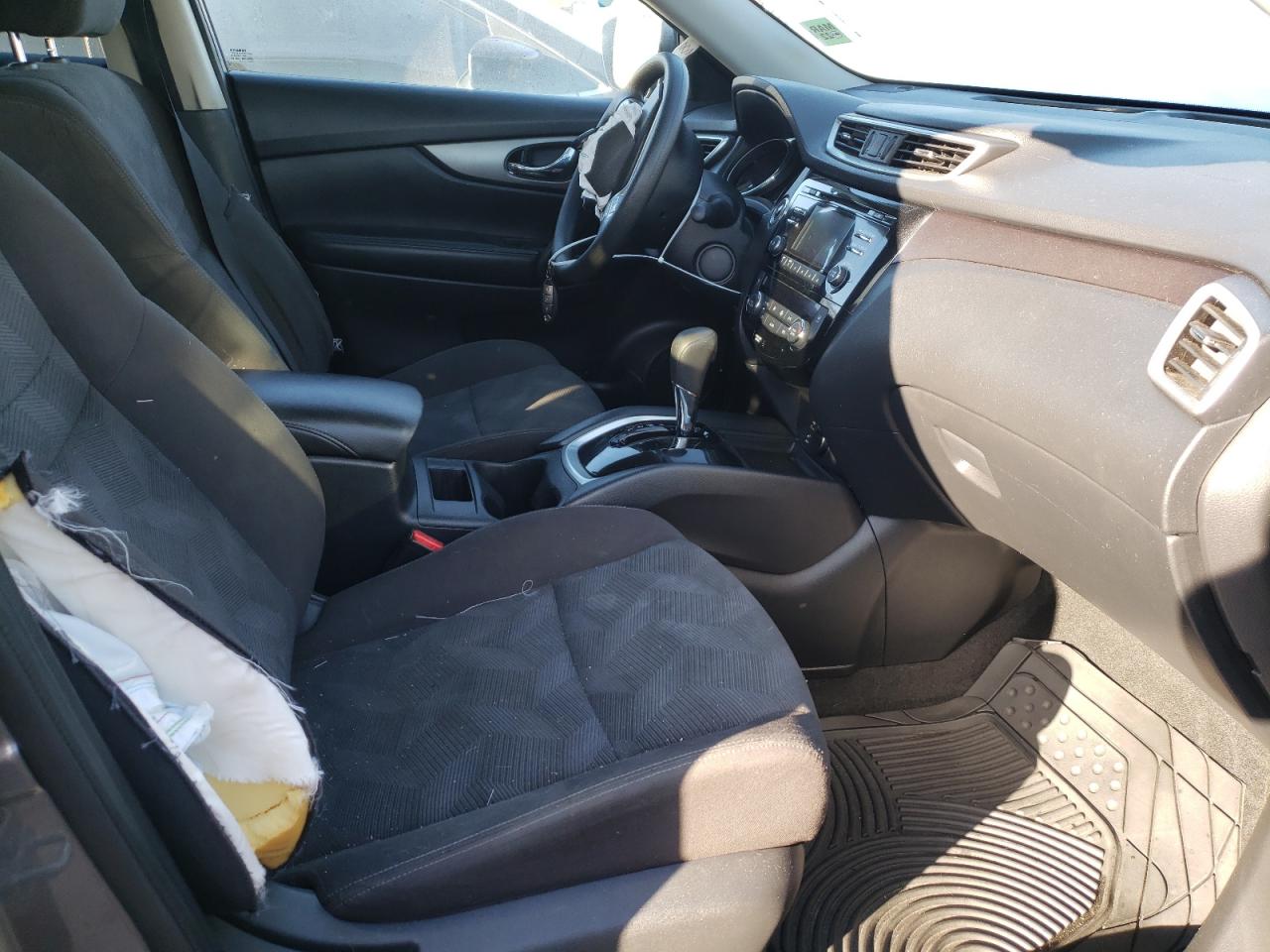 Photo 5 from auction – 2016 NISSAN ROGUE S with VIN KNMAT2MT4GP657283