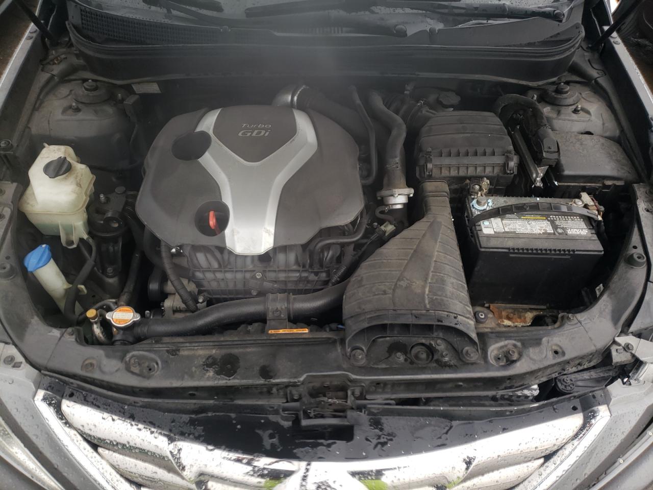 Photo 7 from auction – 2011 HYUNDAI SONATA SE with VIN 5NPEC4AB2BH316865