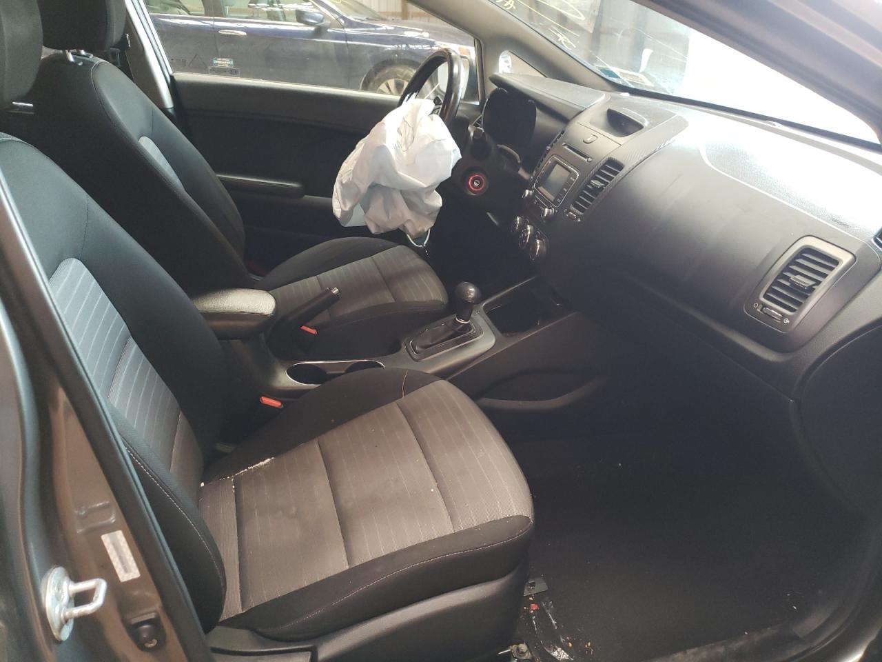 Photo 5 from auction – 2014 KIA FORTE EX with VIN KNAFX4A88E5165822