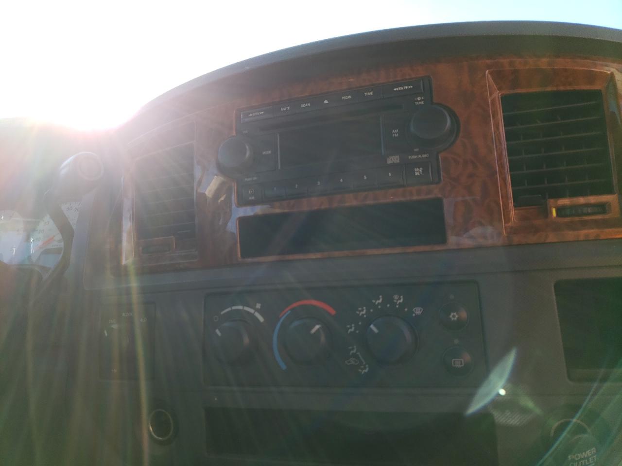 Photo 9 from auction – 2006 DODGE RAM 3500 with VIN 3D7LX39C46G166636