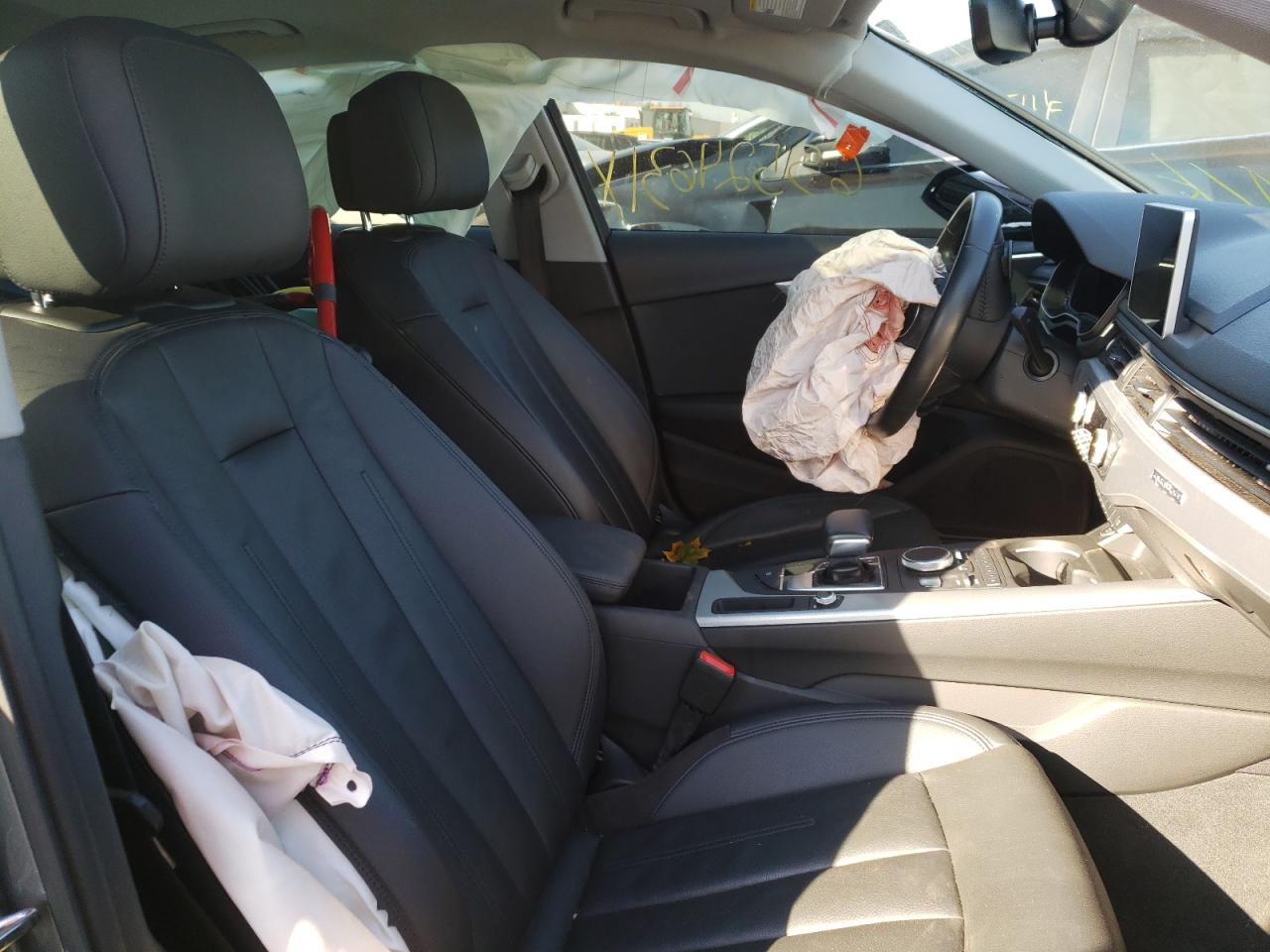 Photo 5 from auction – 2017 AUDI A4 PREMIUM with VIN WAUDNAF47HN049498