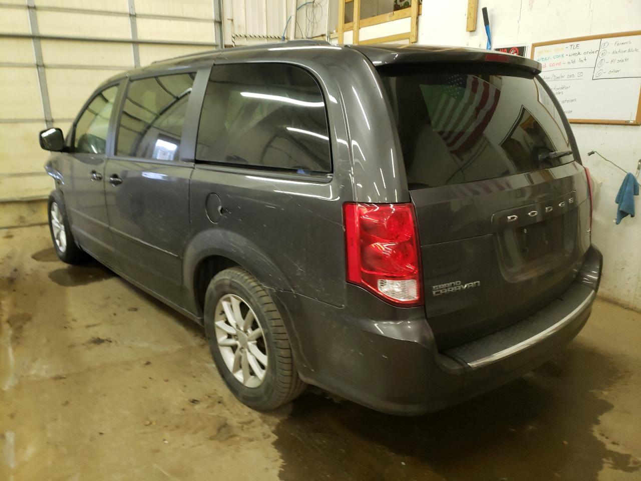 Photo 3 from auction – 2016 DODGE GRAND CARA with VIN 2C4RDGCG4GR204328