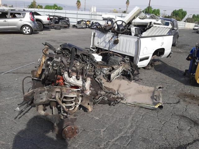 Photo 2 from auction – 2002 CHEVROLET SILVERADO with VIN 2GCEC19V221235542