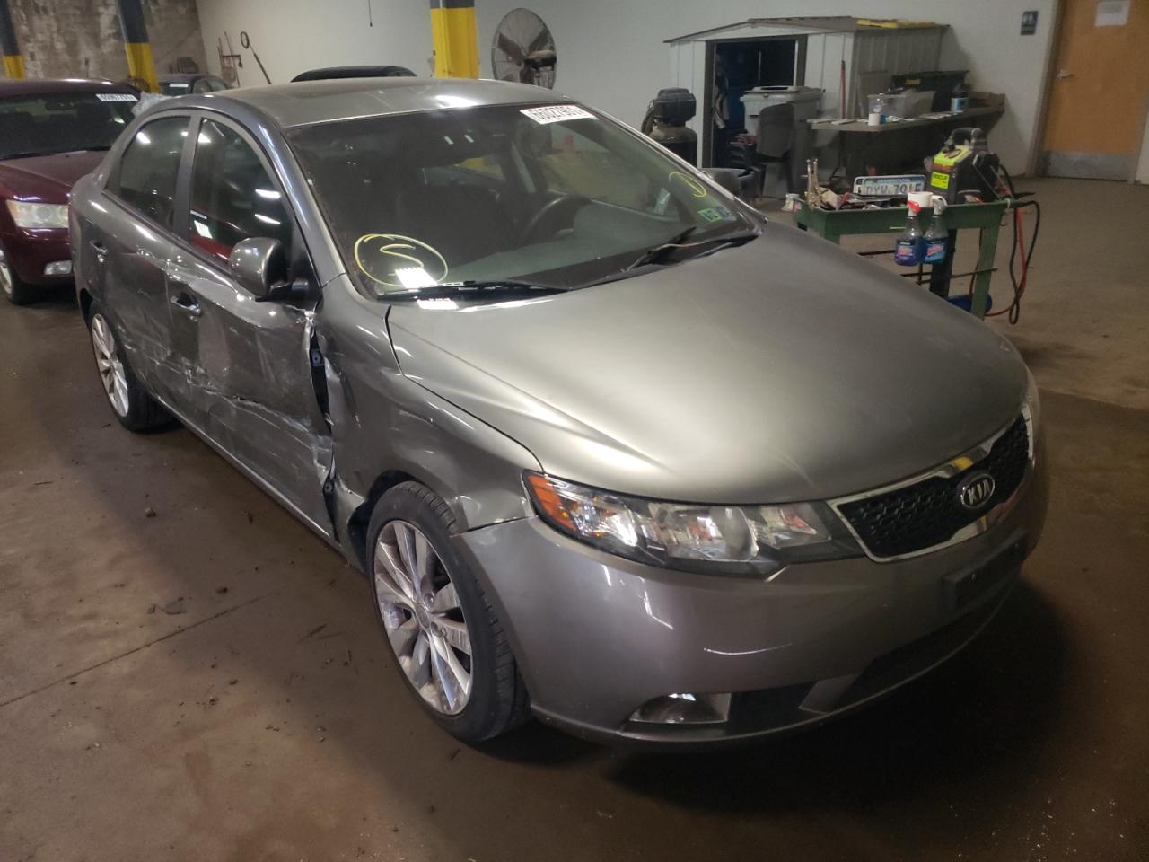 KIA FORTE SX 2011 z numerem VIN KNAFW4A32B5404090 - Zdjęcie z aukcji