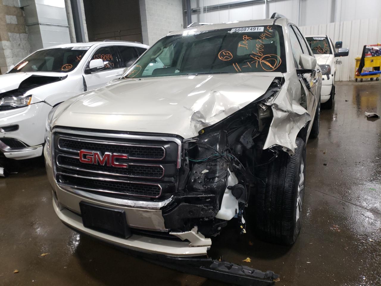 Photo 2 from auction – 2014 GMC ACADIA SLT with VIN 1GKKVRKD2EJ364411