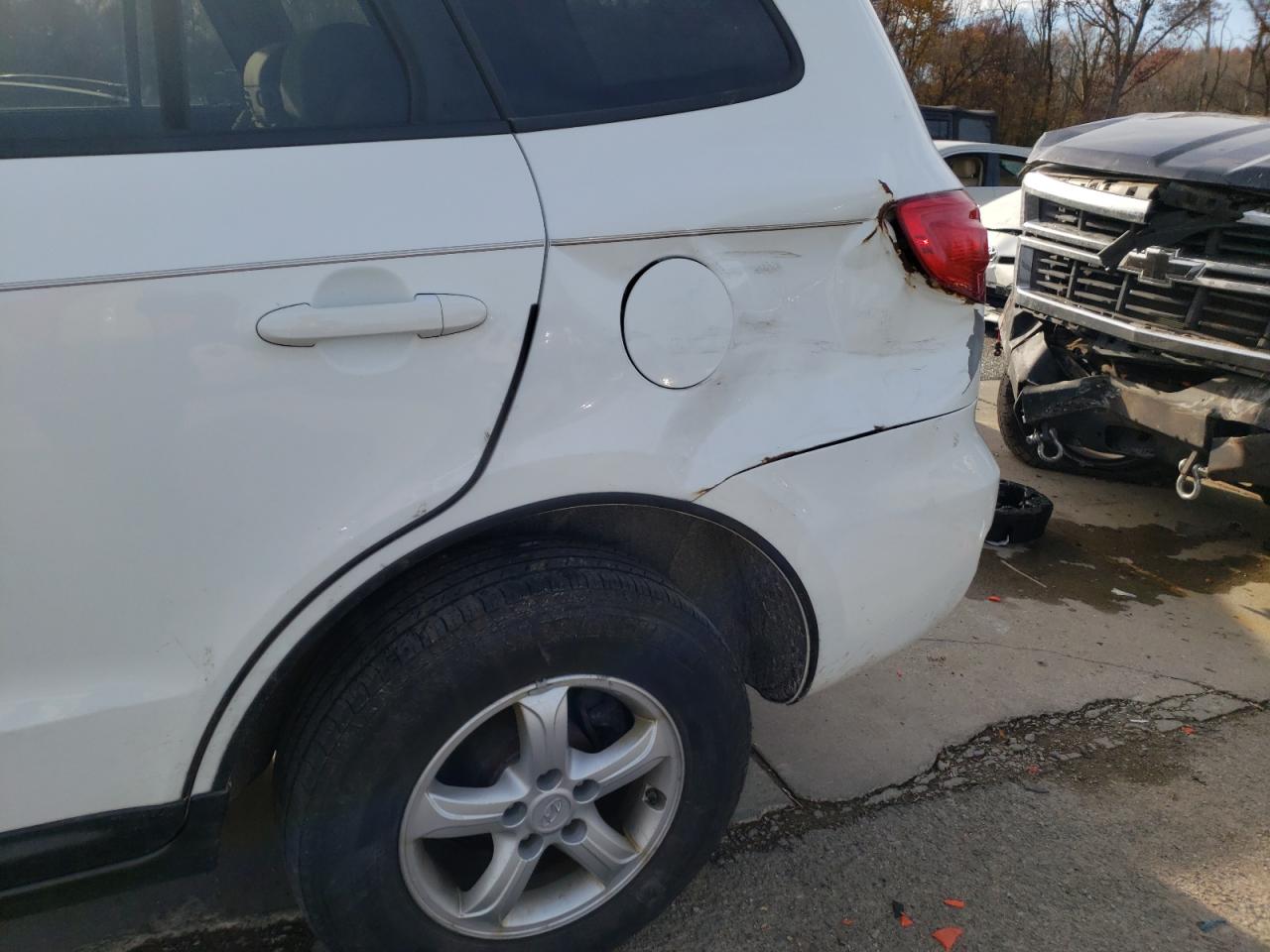 Photo 9 from auction – 2007 HYUNDAI SANTA FE G with VIN 5NMSG73D07H001994