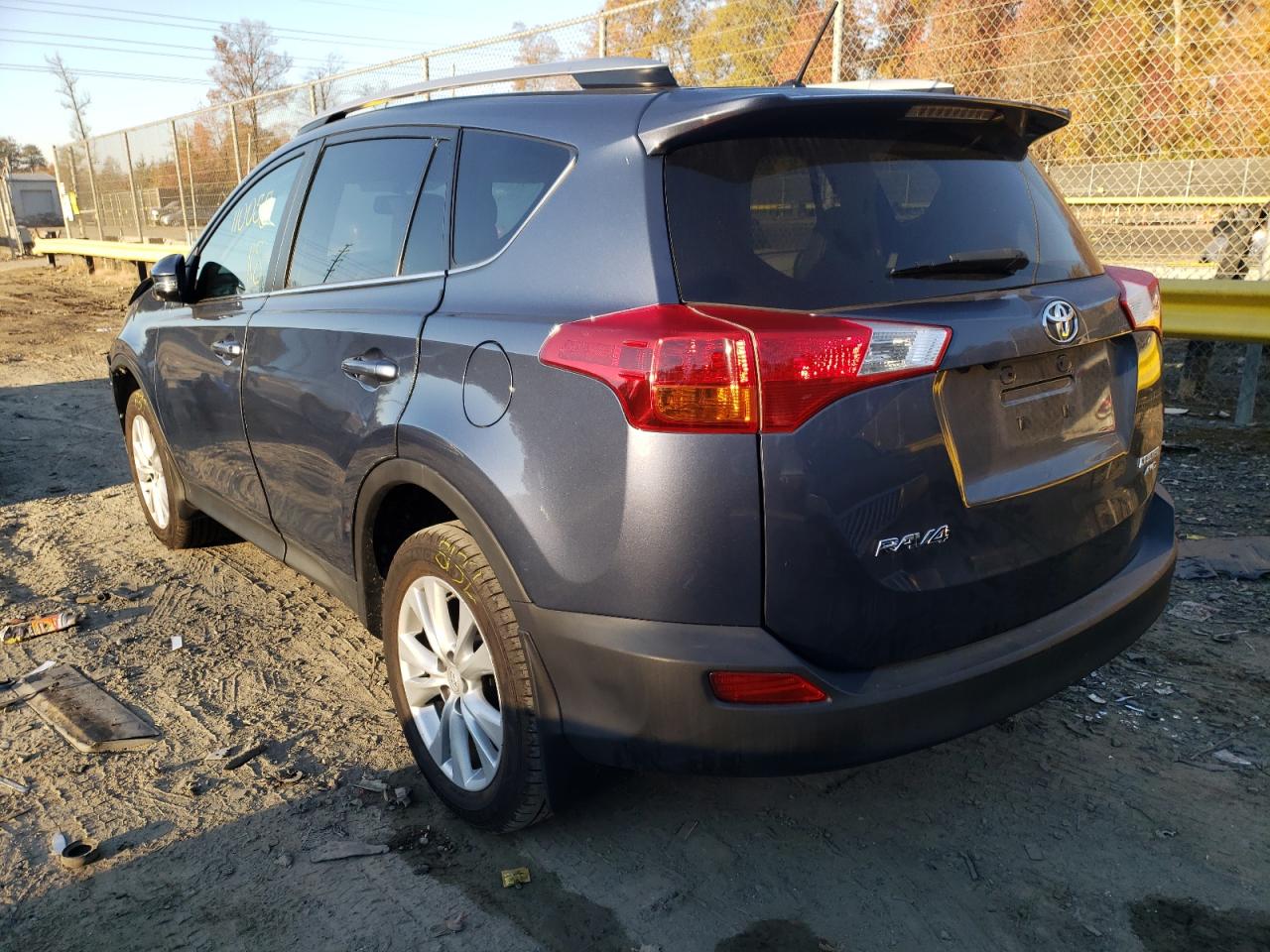 Photo 3 from auction – 2013 TOYOTA RAV4 LIMIT with VIN 2T3DFREV5DW064903