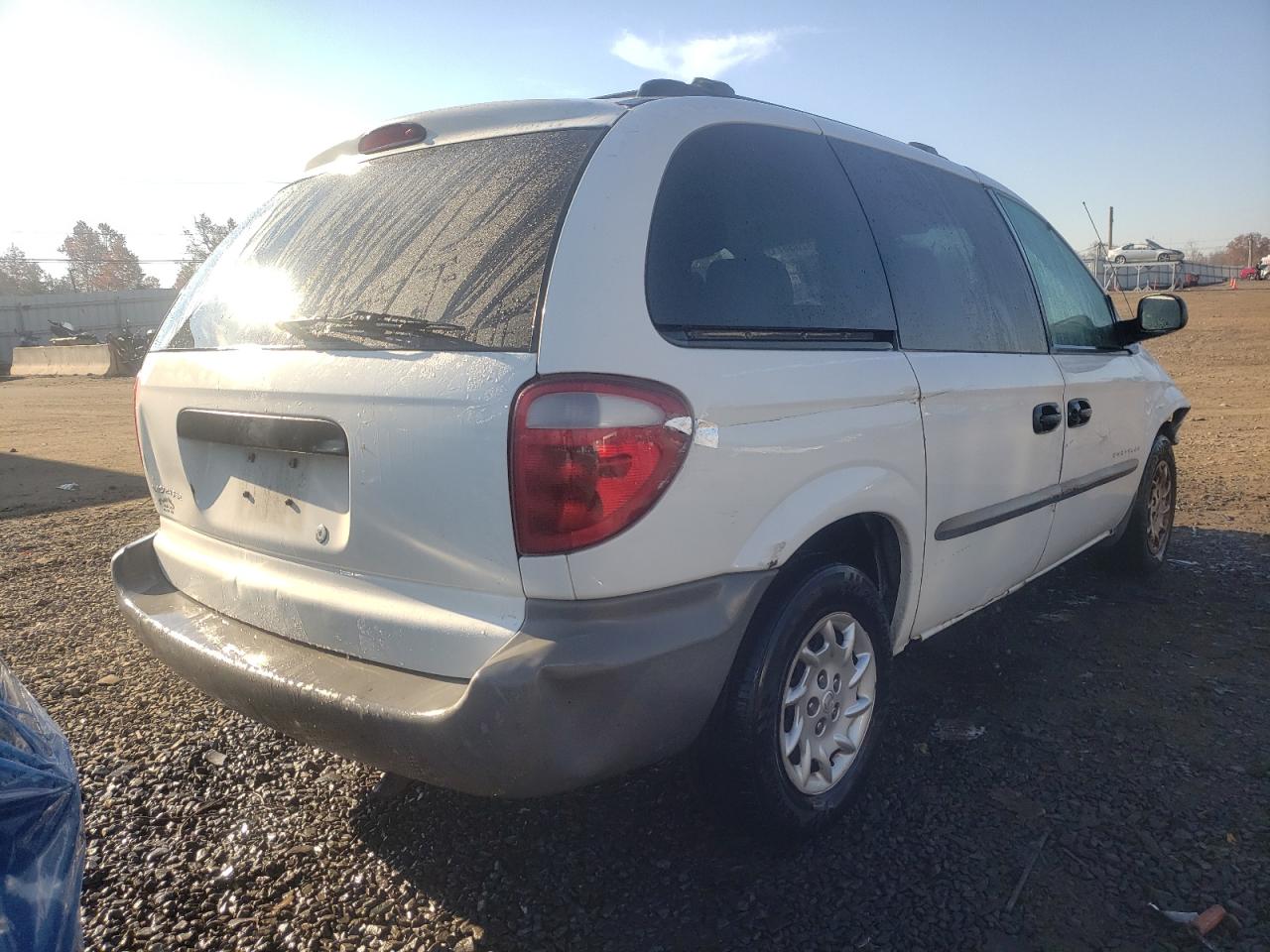 Photo 4 from auction – 2001 CHRYSLER VOYAGER with VIN 1C4GJ25381B234032