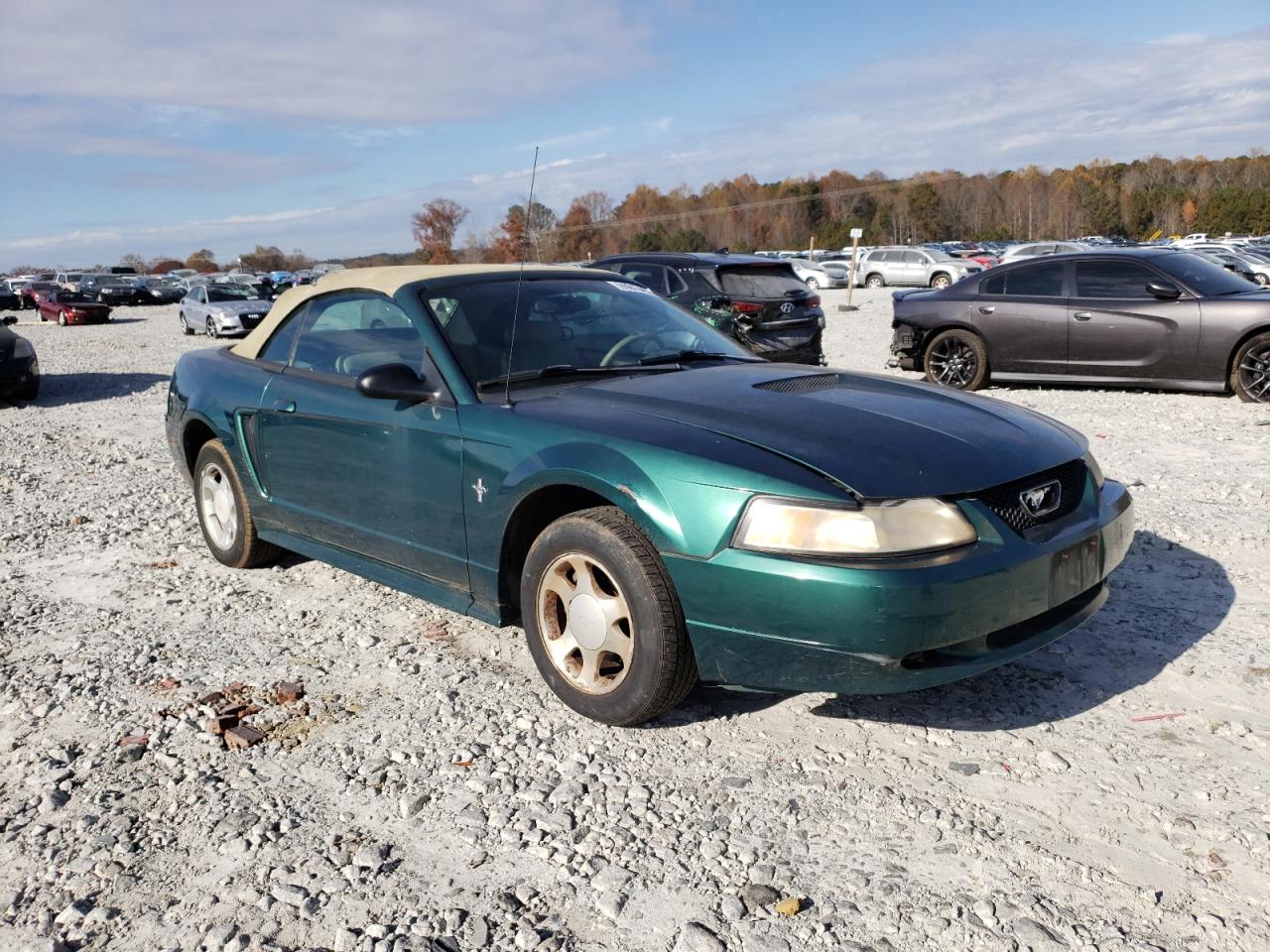 FORD MUSTANG 2000 with VIN 1FAFP4449YF189594 - Photo from auction